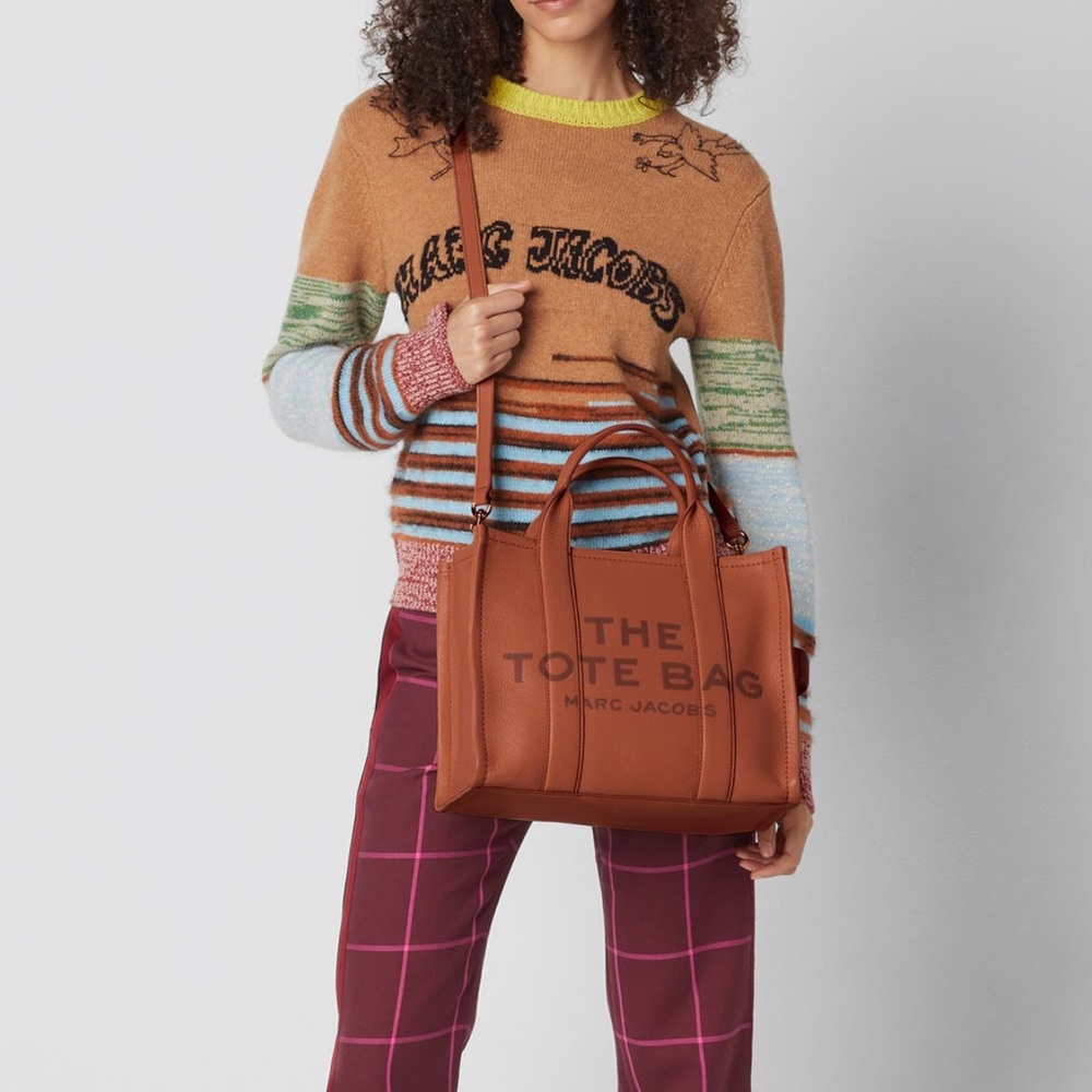 Marc Jacobs The Leather Medium Tote Bag - Picture 2 of 14